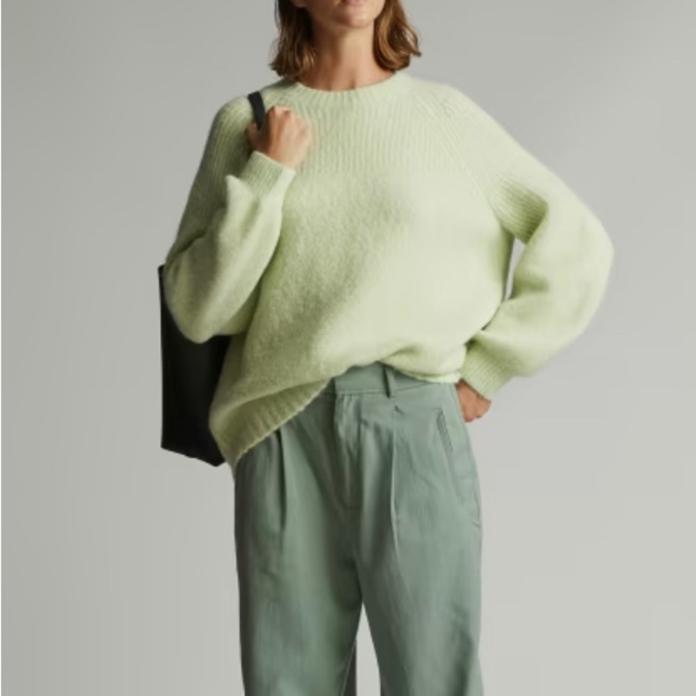 Superfuzz Alpaca oversized crew